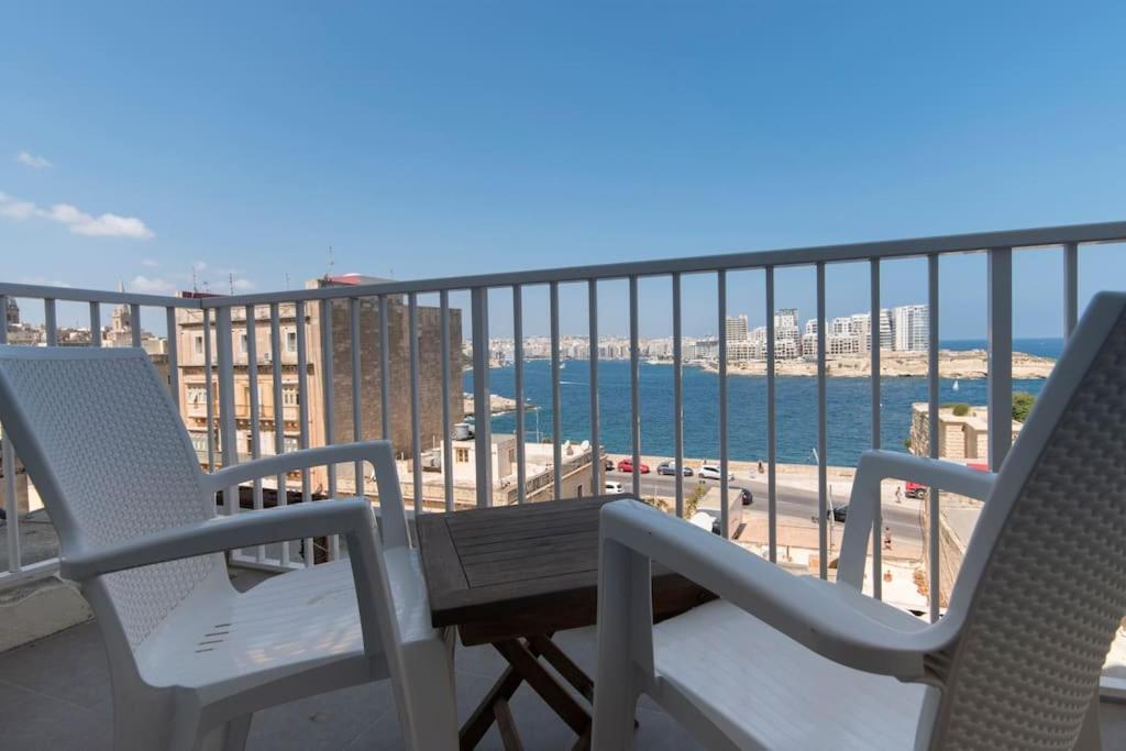 Vallettastay - Harbor View Gem -Sea View 2 Bed Apt エクステリア 写真